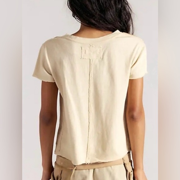 NWT Free People S We the Free Key 🔑 to My Heart ♥️ Tee in Summer Sand Combo New - Picture 2 of 7